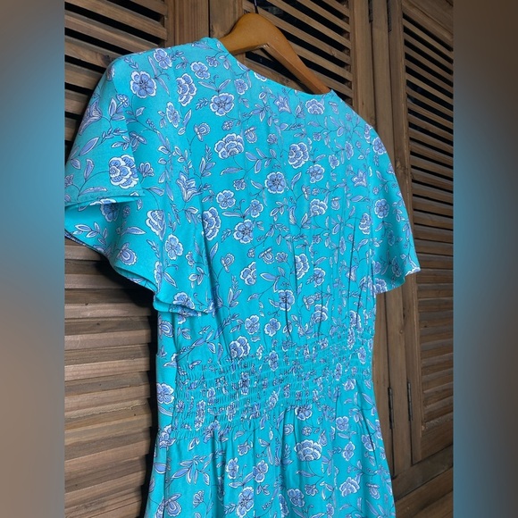 Loft Turquoise Floral V-Neck,flutter sleeve,pockets,airy&flowy, COMFY-size 6 - Picture 9 of 11